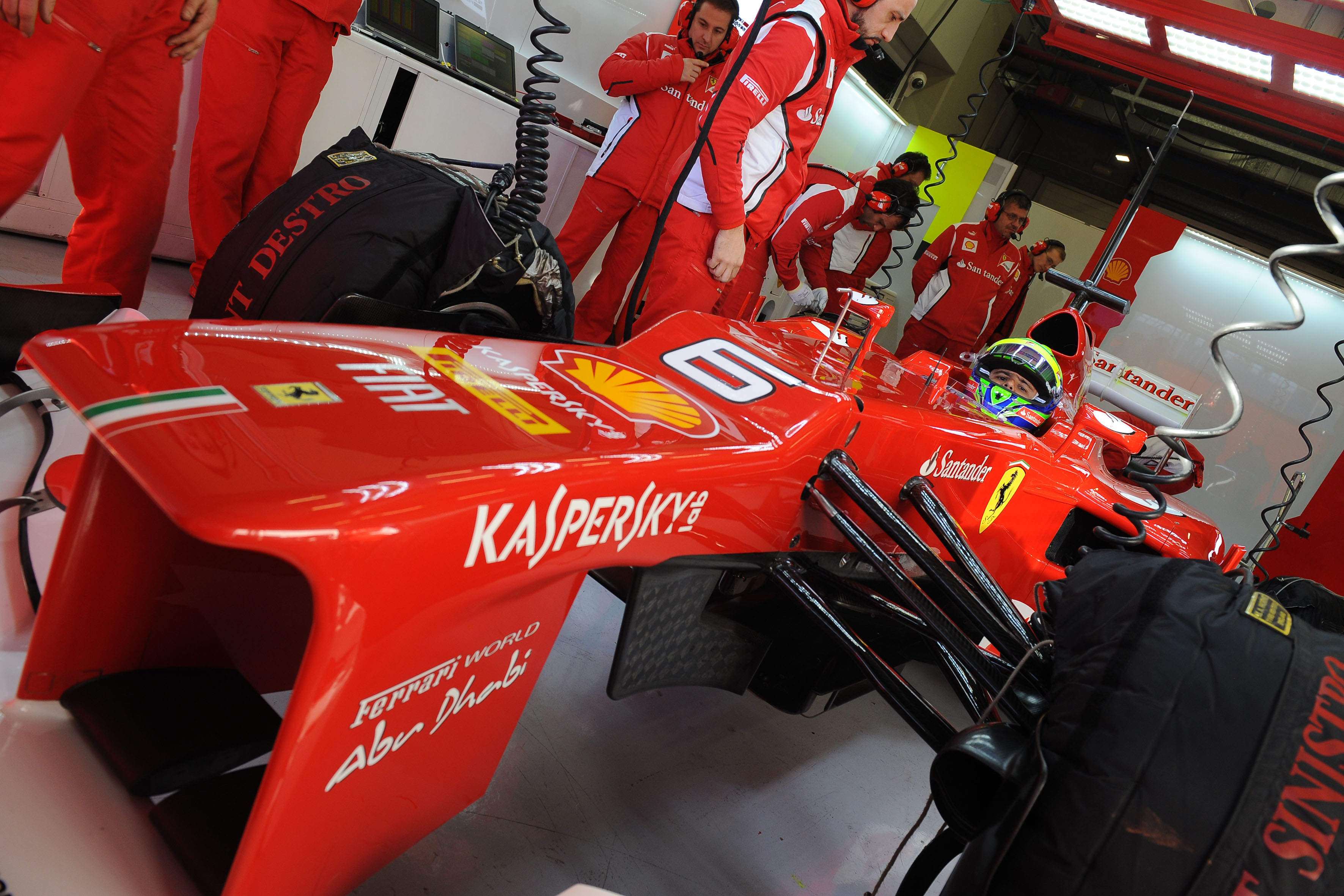 [Imagen: Felipe-Massa-Ferrari-Jerez-F2012.jpg]